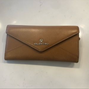 Valentino Accordion Wallet